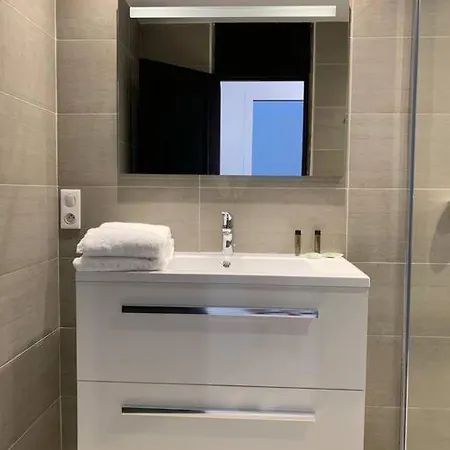 Apartment Neuf 4km