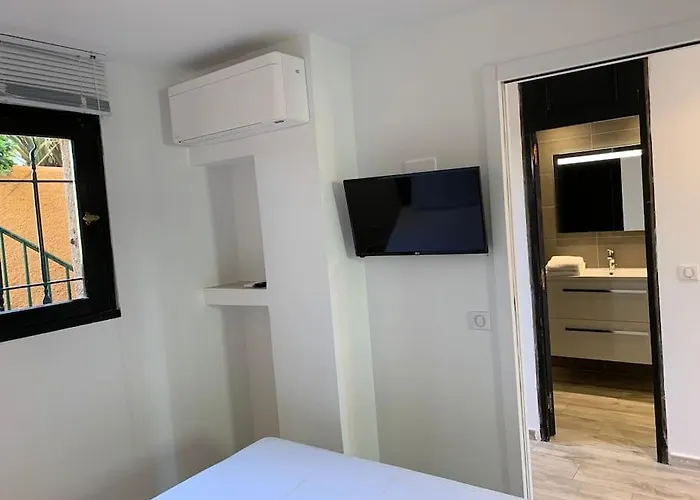 Neuf 4km Apartment